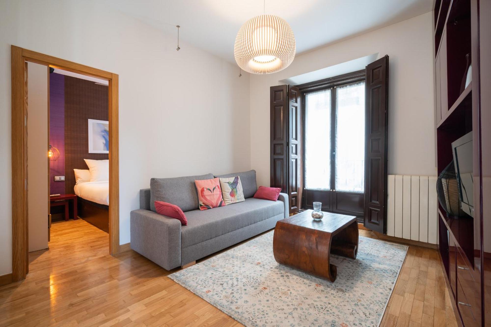 Apartamento Exterior En Lavapies Alquiler Temporal 马德里 外观 照片