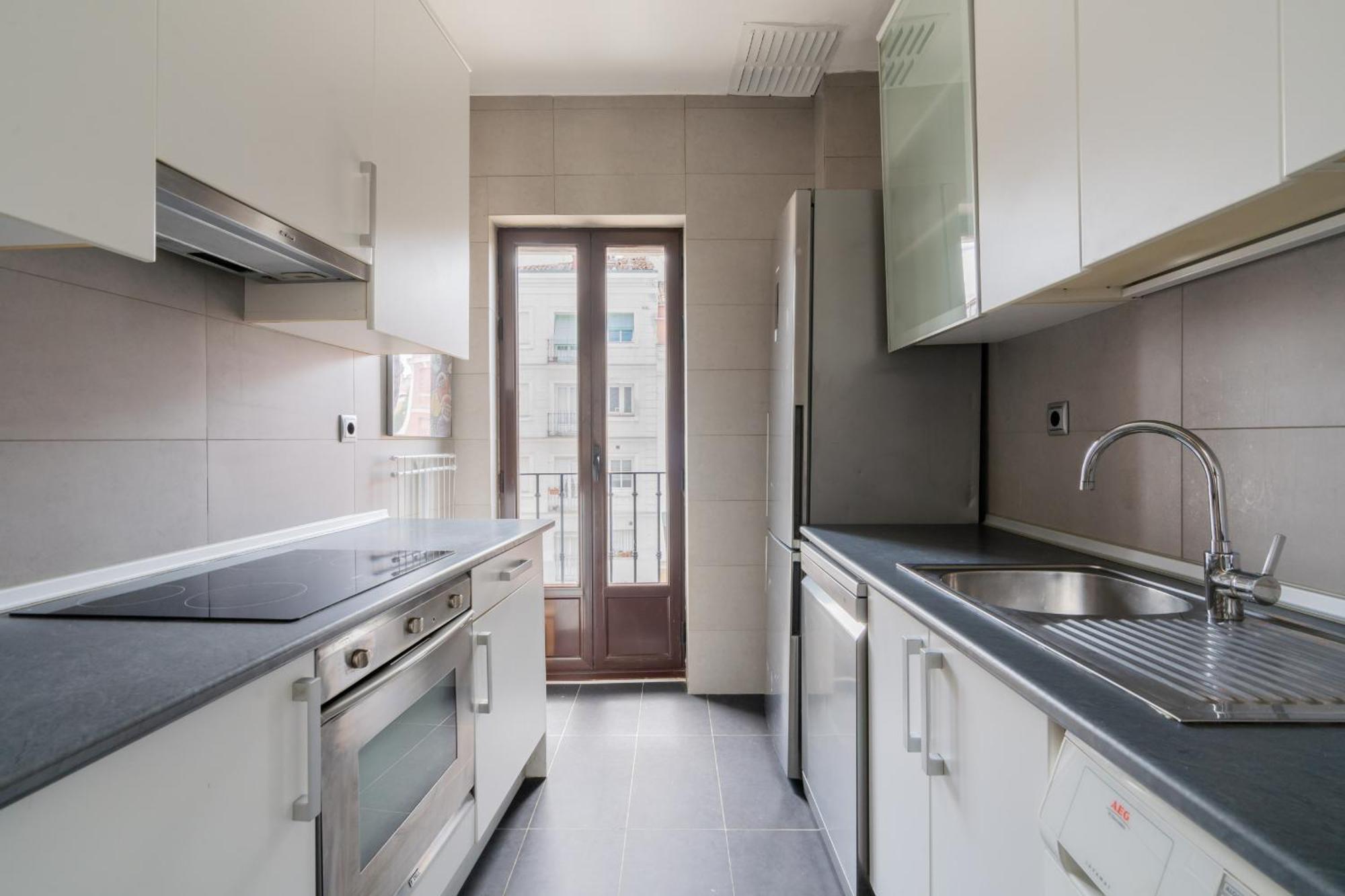 Apartamento Exterior En Lavapies Alquiler Temporal 马德里 外观 照片