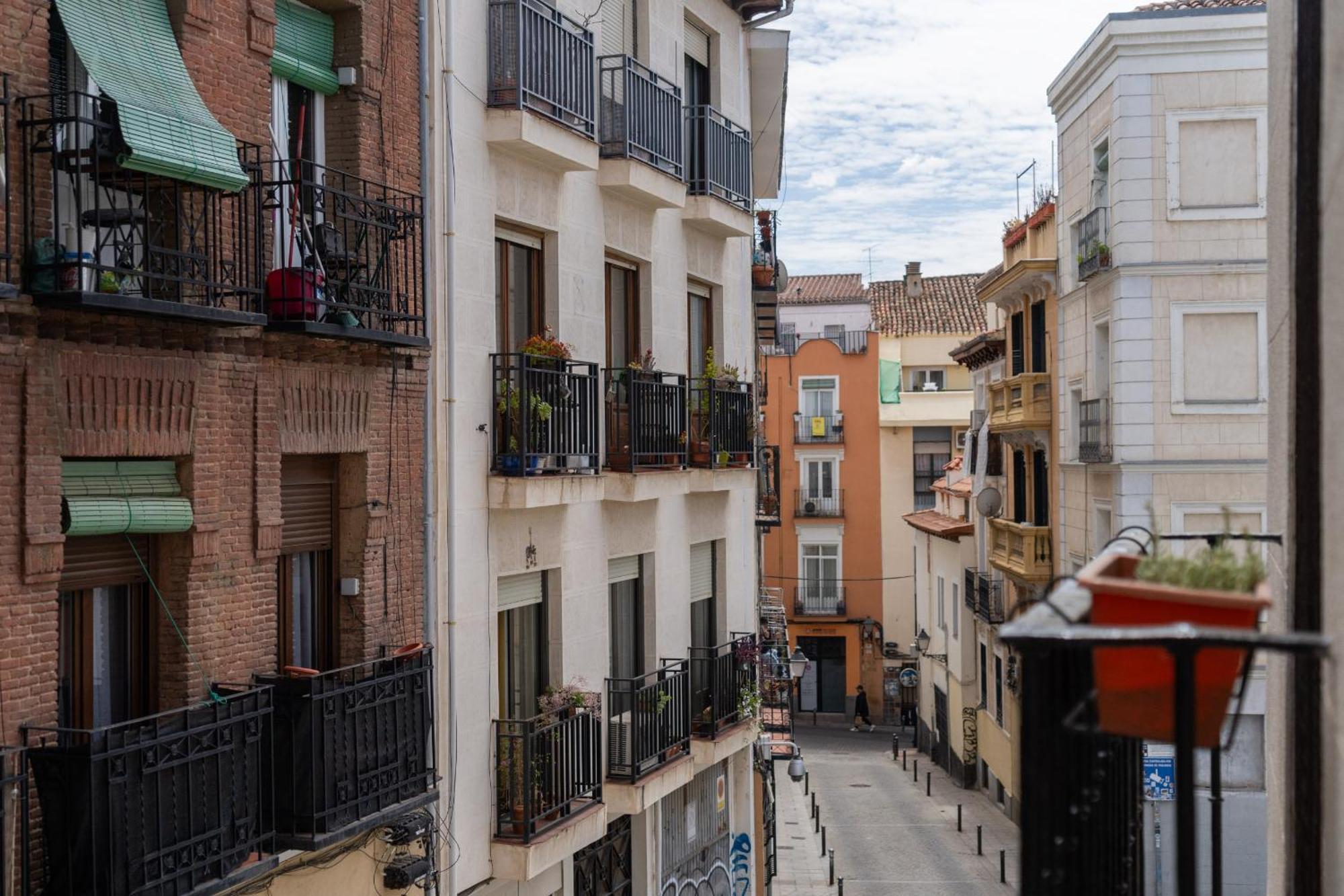 Apartamento Exterior En Lavapies Alquiler Temporal 马德里 外观 照片